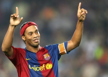 Detienen a Ronaldinho por una increíble razón