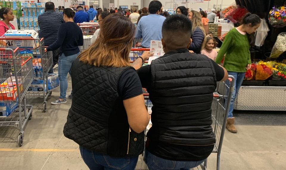 Compras de pánico brincan de San Diego a Tijuana
