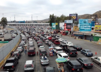 cruce garitas no esenciales coronavirus