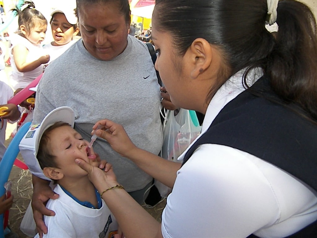 vacunas a menores salud