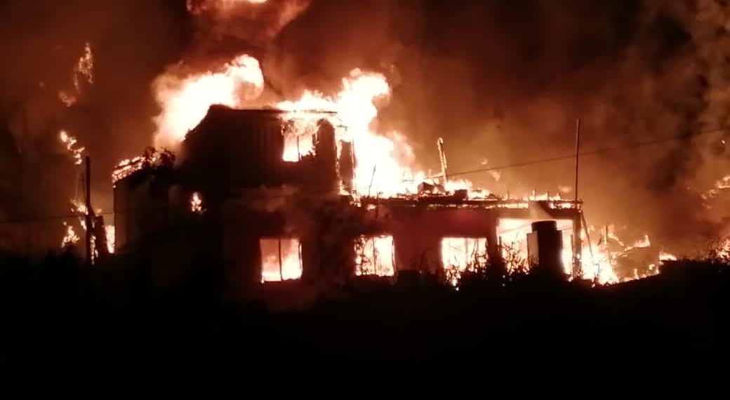 Incendio en Tijuana afecta a viviendas