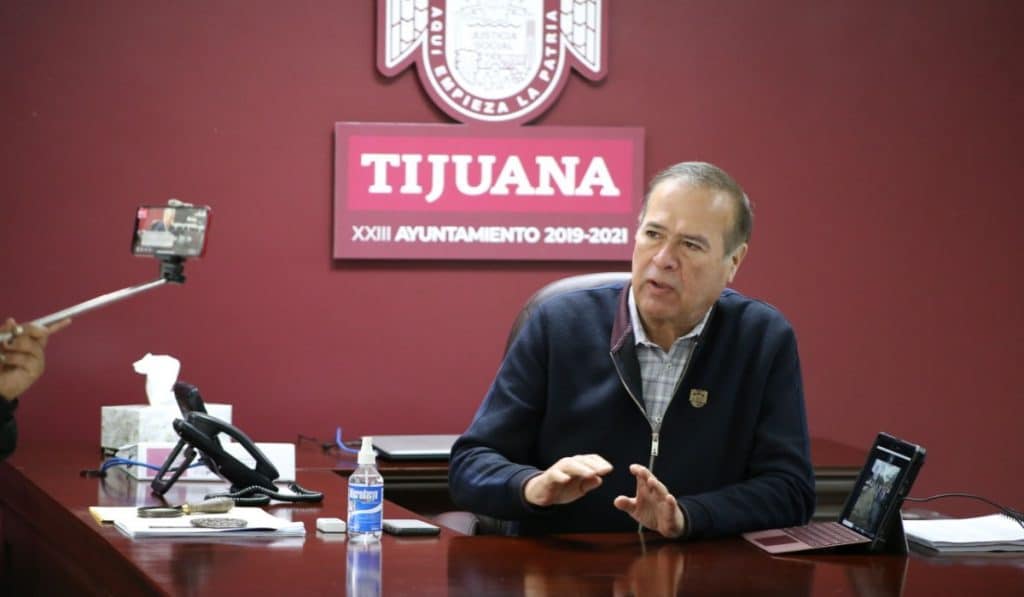 González supervisa reencarpetado del Agua Caliente en videoconferencia