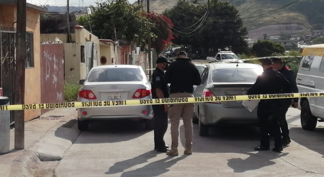 Atacan a balazos a dos jóvenes en Tijuana