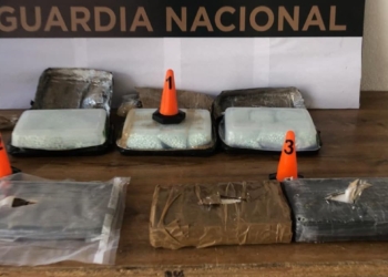 Decomisan fentanilo y tres kilos de heroína en automóvil