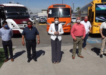 Alcaldesa anuncia transporte público para personal de salud