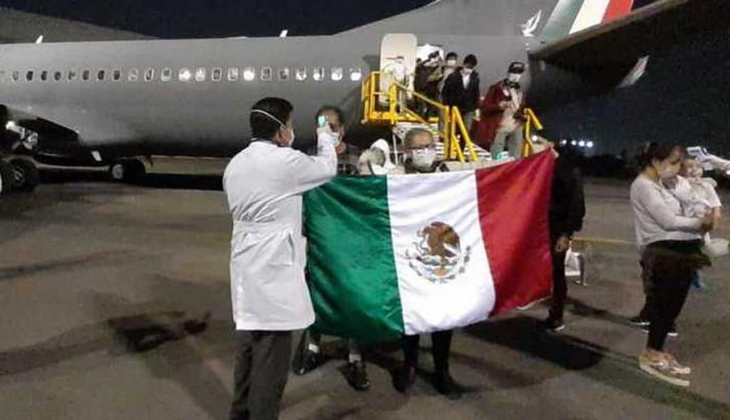 Llegan a México 280 connacionales varados en Argentina