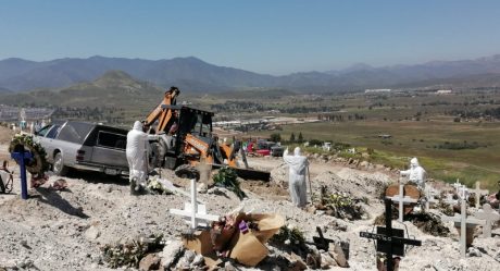 Las funerarias que lucran con el dolor de las víctimas del covid-19