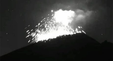 Explosión en el volcán Popocatépetl