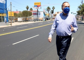 González supervisa obras en tramo del Bulevar Agua Caliente