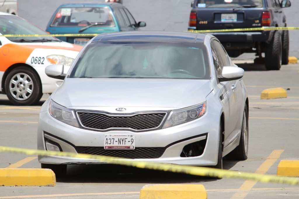 asesinan a hombre en estacionamiento