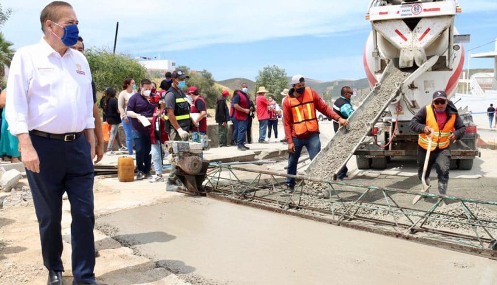 Bacheo en La Presa Este