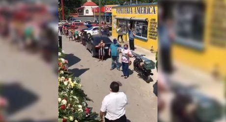 VIDEO: Abarrotan las calles para despedir a cantante