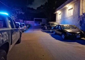 Lo asesinan al llegar a su casa