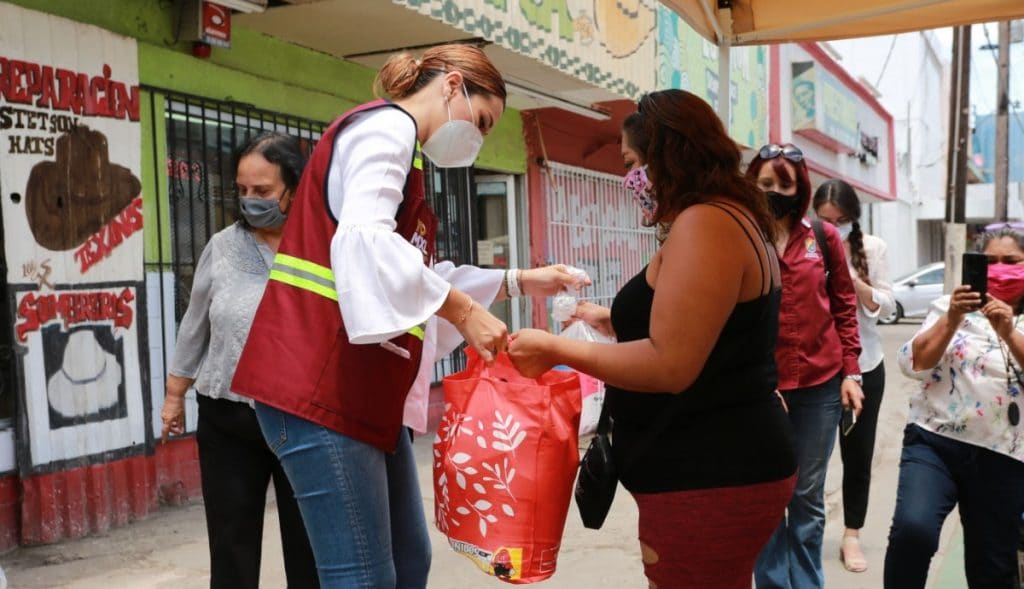 Presidenta apoya a mujeres en situación vulnerable de Zona Centro