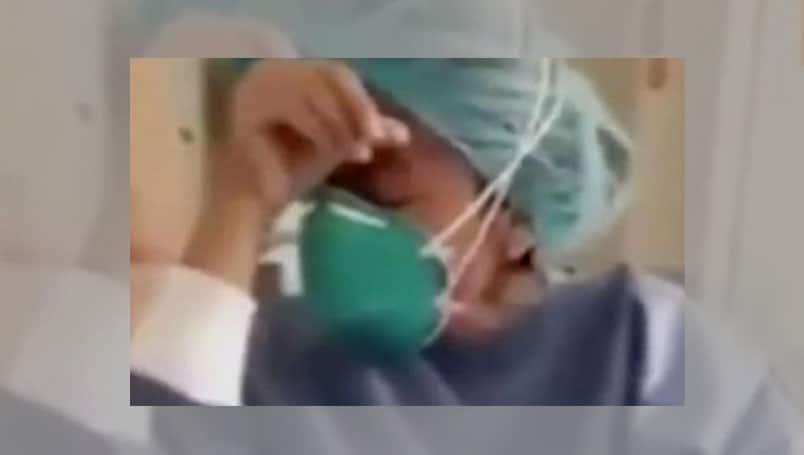 VIDEO: Enfermera llora desconsolada tras enterarse que tiene Covid-19