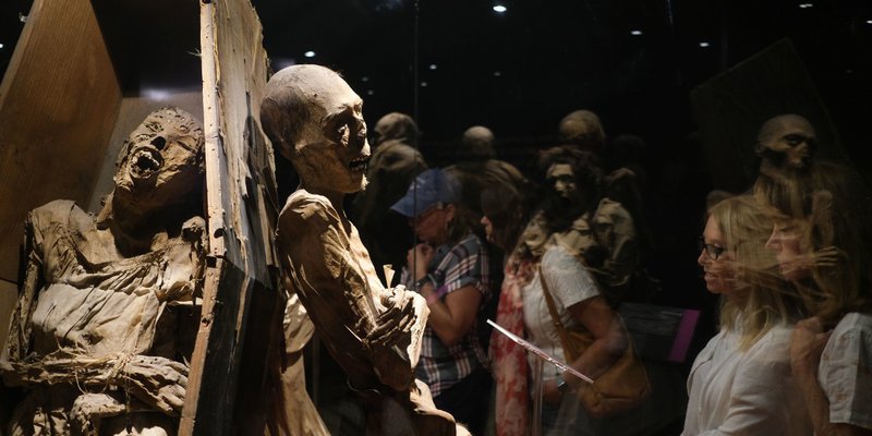 Desaparecen 22 momias de Guanajuato