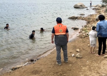 En plena contingencia van de paseo a la Presa