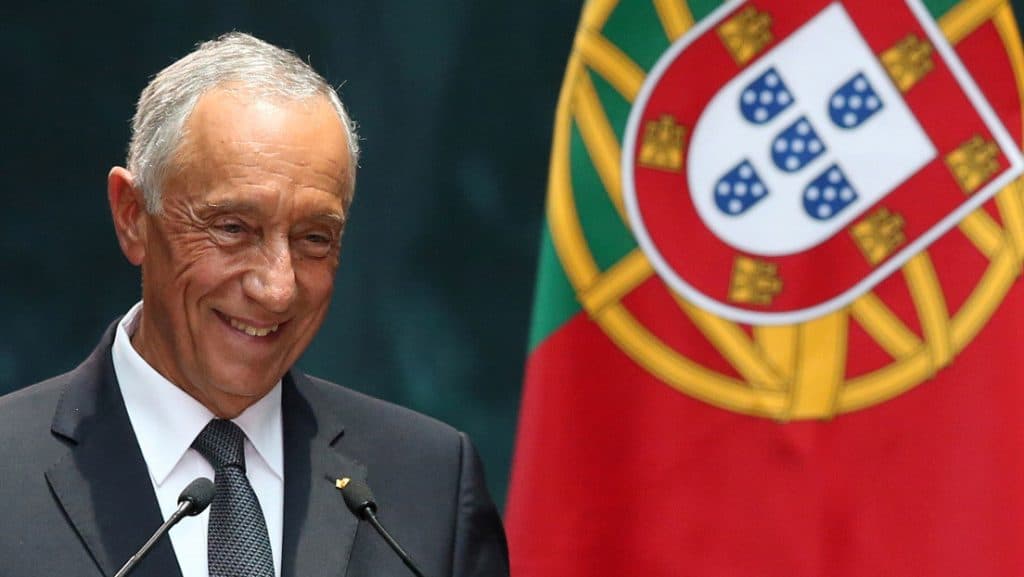 Viralizan foto de presidente de Portugal