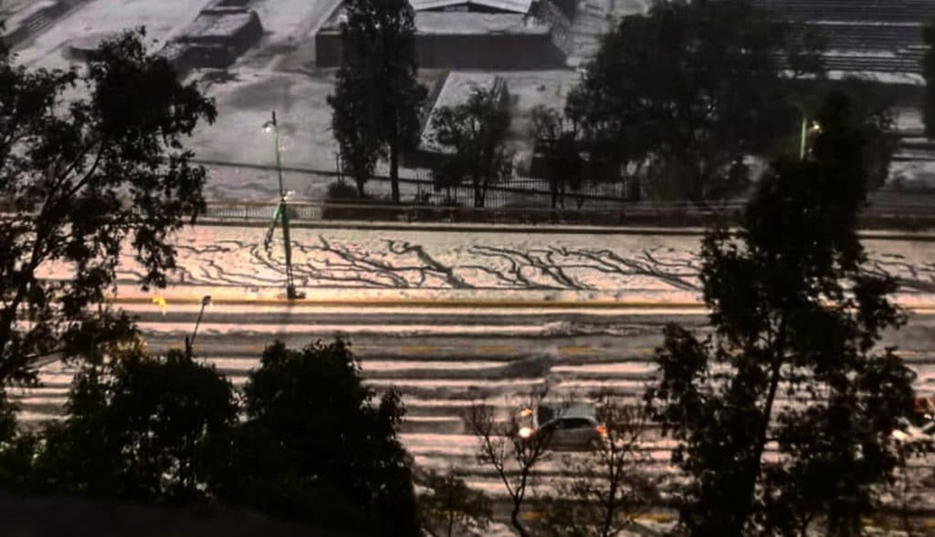 Cae-fuerte-granizada-en-la-Ciudad-de-México