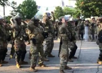 videos-guardia-nacional-baila-la-macarena-en-atlanta