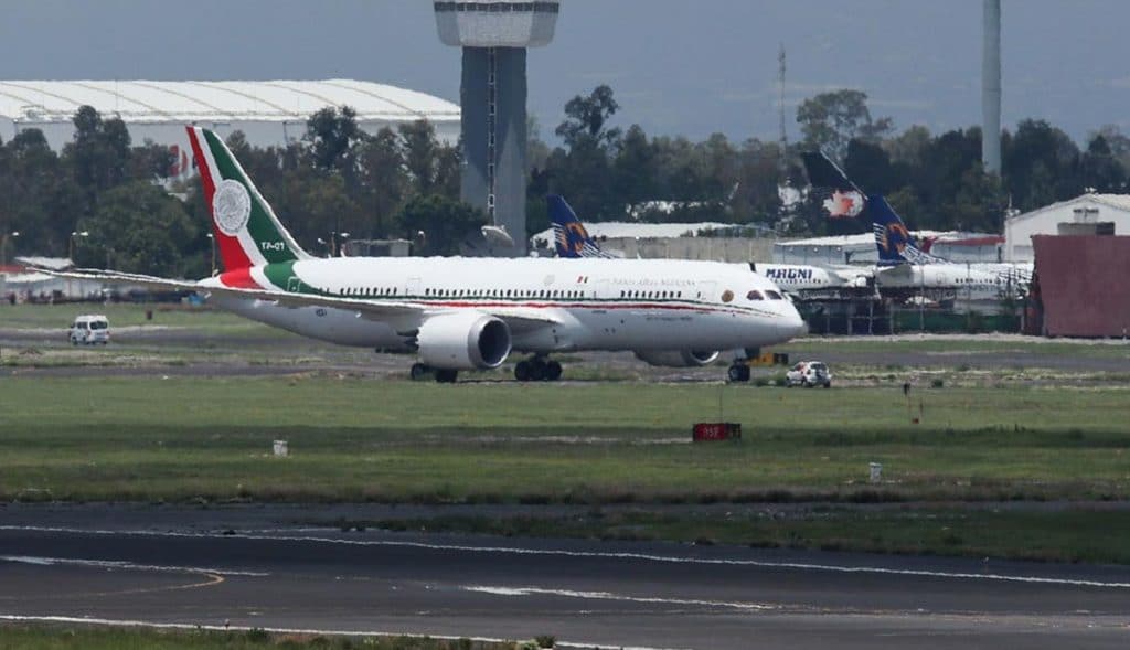 VIDEO-Aterriza-avión-presidencial-a-la-Ciudad-de-México