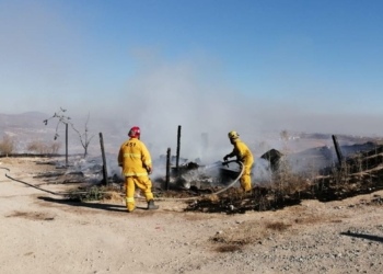 Fuego-deja-a-familia-sin-vivienda