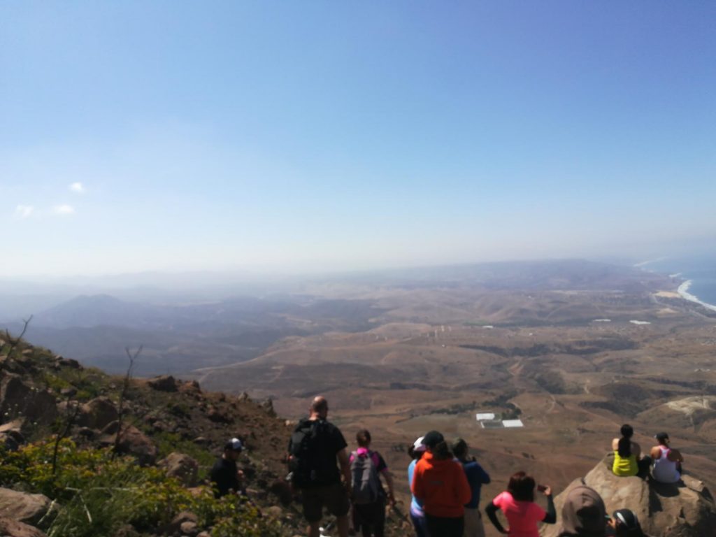 rescatan-a-senderistas-perdidas-en-el-cerro-coronel