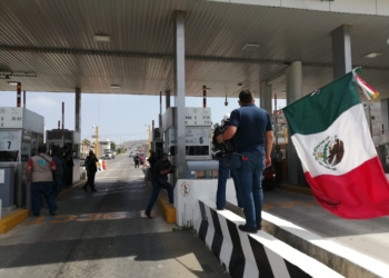 vecinos-amenazan-con-tomar-la-caseta-de-playas-de-tijuana