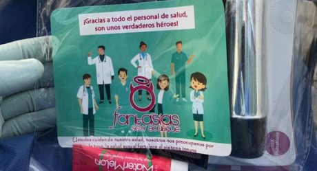 Médicos de Tijuana reciben kit erótico