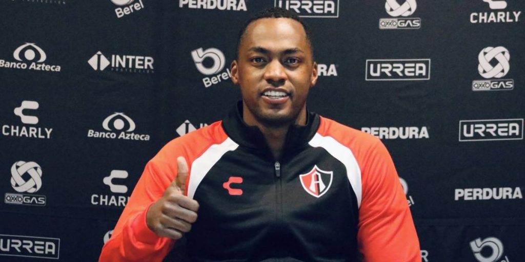 en-medio-de-la-polemica-renato-ibarra-llega-al-atlas