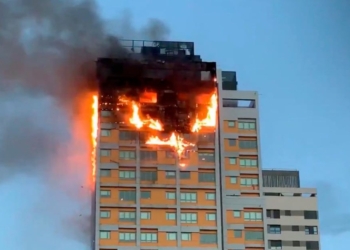 incendio-consume-varios-pisos-de-un-edificio-en-madrid