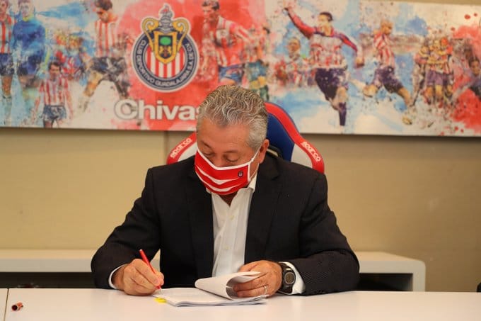 victor-manuel-vucetich-es-el-nuevo-tecnico-de-chivas