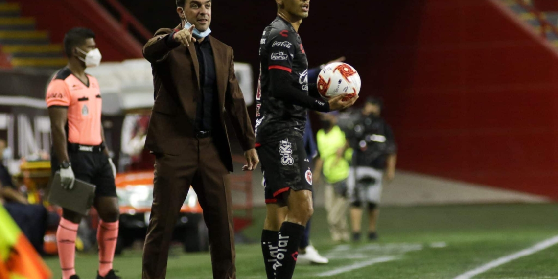 varios-miembros-del-equipo-de-xolos-con-covid