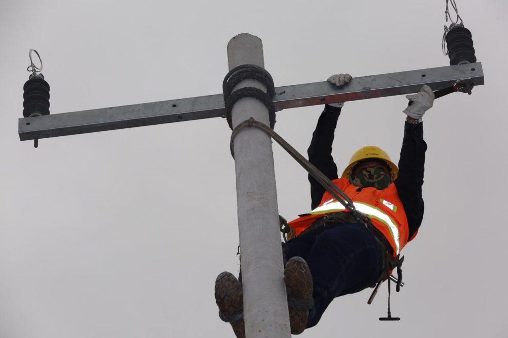 obras-de-electrificacion-en-ojo-de-agua-beneficiaran-a-mas-de-7-mil-tijuanenses