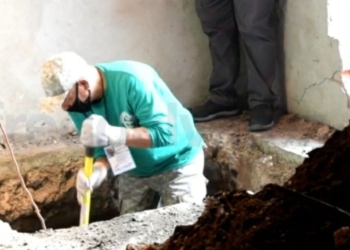 planean-demoler-casa-donde-hay-sospecha-de-cadaveres-enterrados