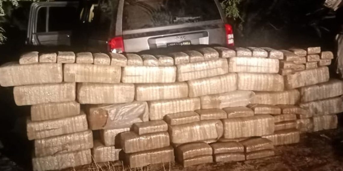 Hallan-abandonado-millonario-cargamento-de-droga