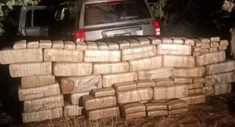 Hallan abandonado millonario cargamento de droga