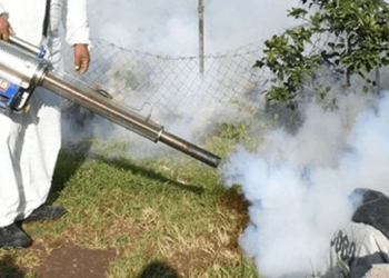 Ayuntamiento-fumiga-contra-dengue-y-decenas-se-intoxican