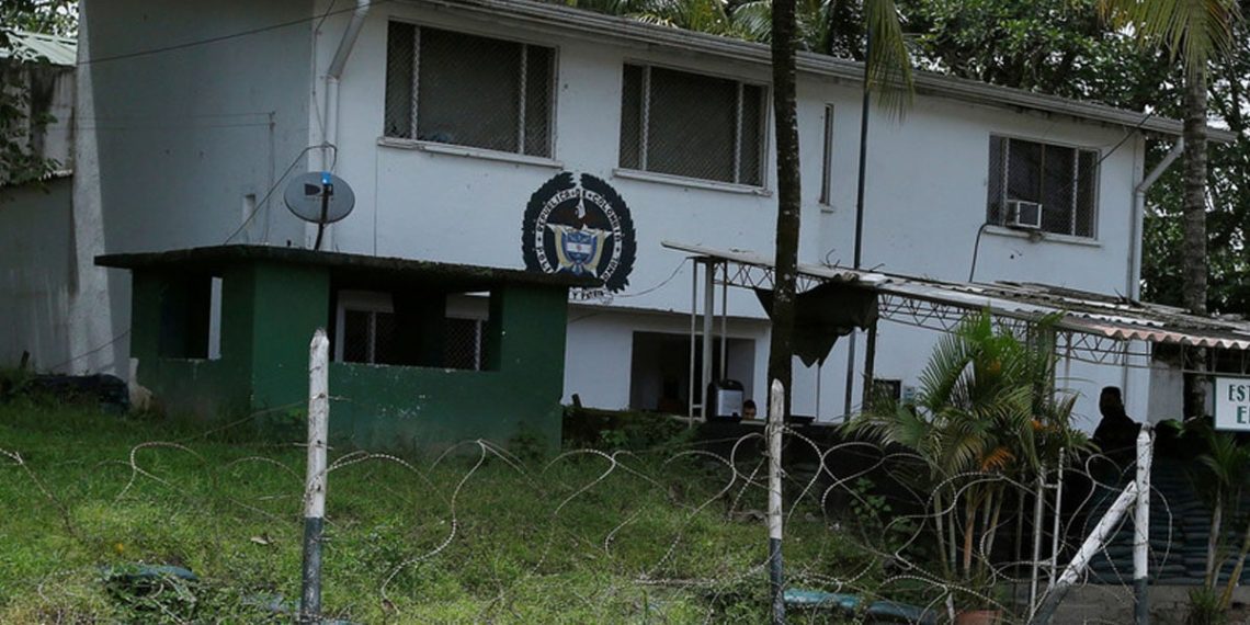 Grupo-armado-lanza-granada-y-causa-masacre-de jóvenes