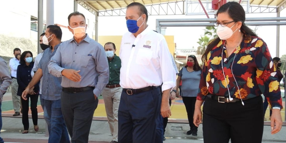 González-inaugura-Centro-de-Salud-El-Dorado-beneficiará-a-miles