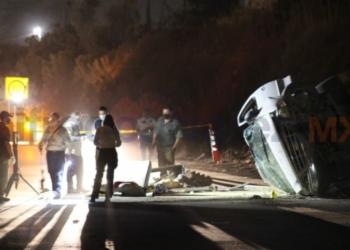 accidente-provoca-volcadura-hay-tres-heridos-y-un-muerto