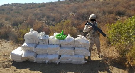 Localizan varios kilos de droga en pista clandestina