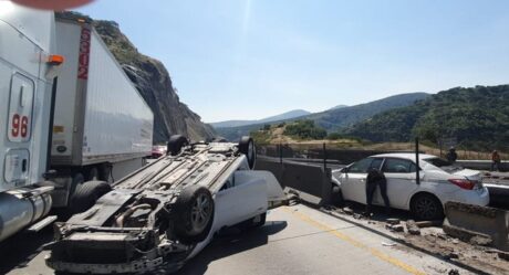 'El Mijis' sufre accidente automovilístico