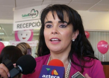 brenda-ruacho-tambien-acudio-a-la-fge