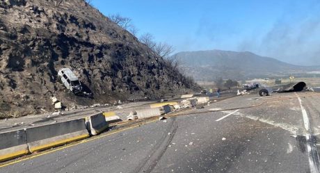 Explosión de pipa deja varios muertos en una autopista de Nayarit