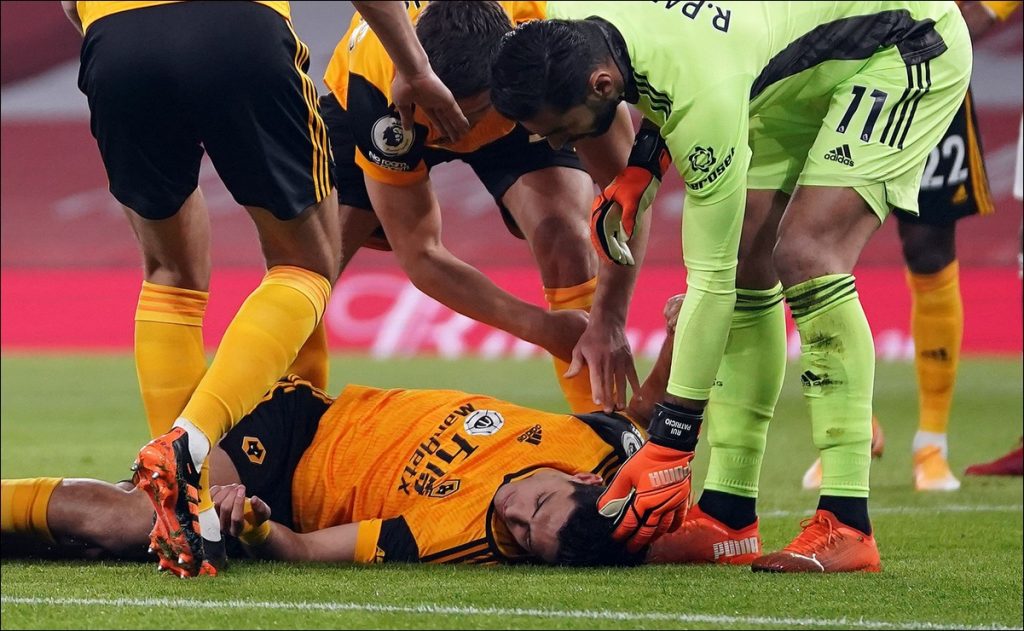 raul-jimenez-sufrio-fractura-de-craneo