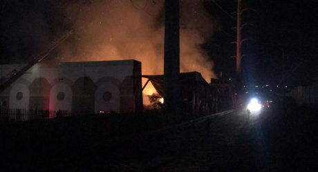 Se incendia fábrica de corrugados en Tijuana