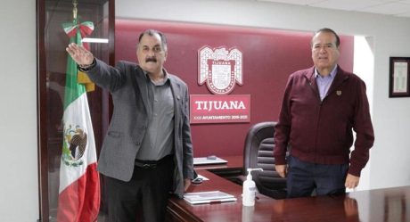 González toma protesta a titular de Secretaría de Movilidad Urbana