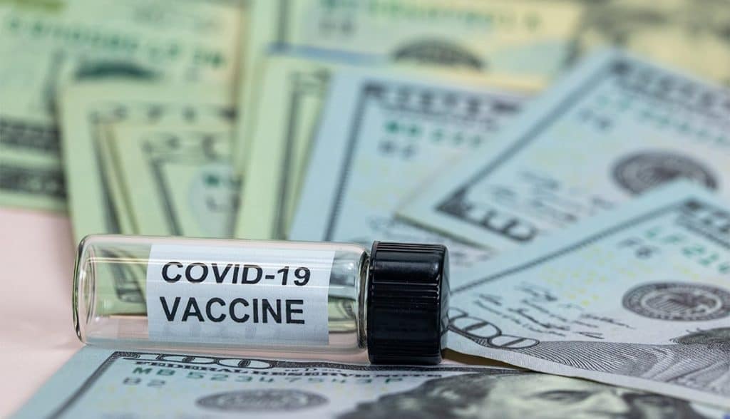 ricos-vacuna-covid-california-acceso-prioritario