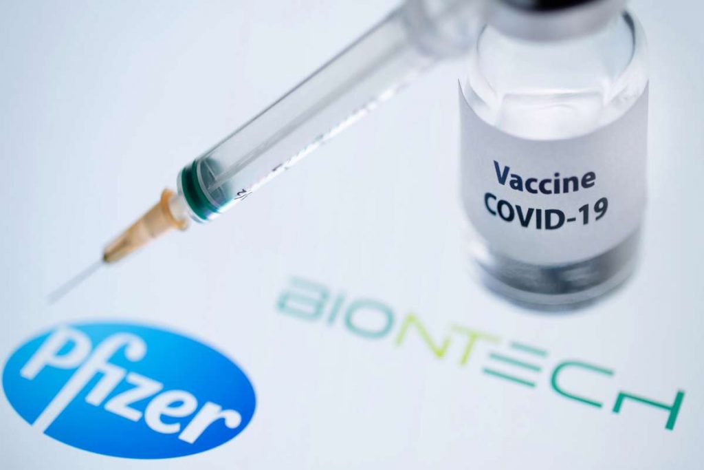 reino-unido-aprueba-vacuna-contra-el-covid-19-de-pfizer-y-biontech